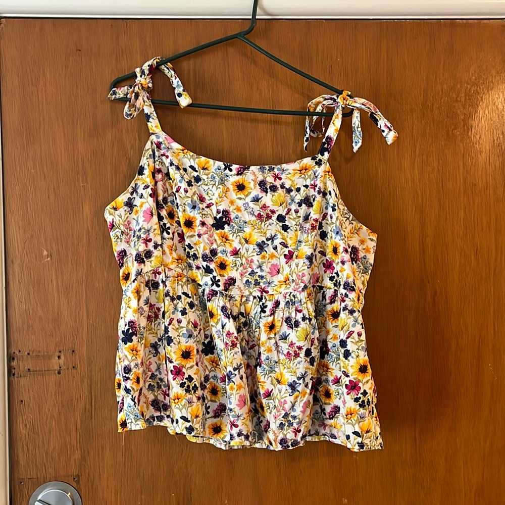 Tie shoulder cami top